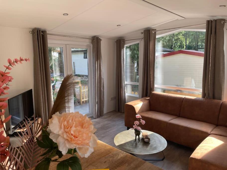Chalet Toetje Op De Veluwe Hoenderloo Εξωτερικό φωτογραφία